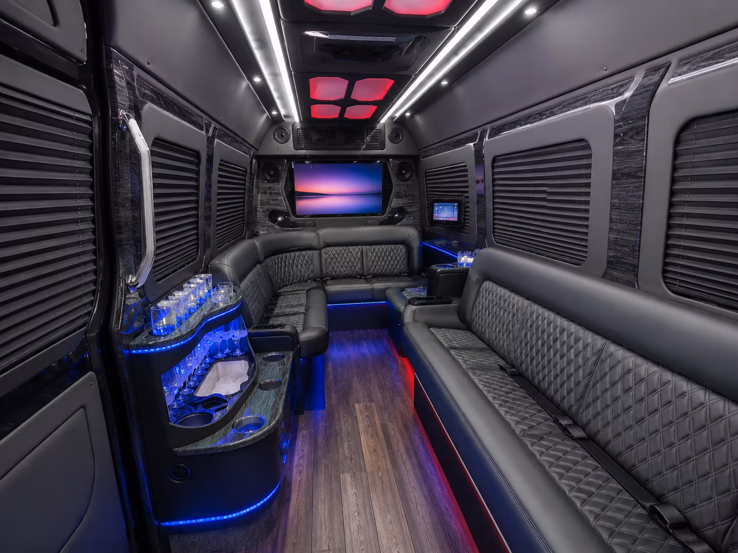 choosing the right airport shuttle for government and military personnel at lax lgb sna and ont