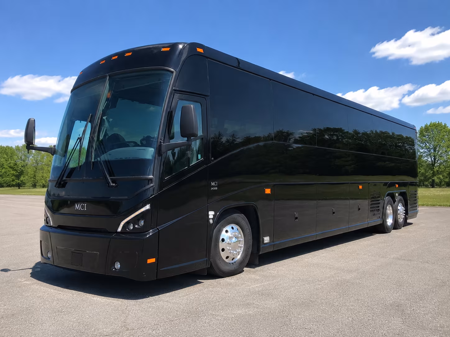 shuttle your wedding guests between norwalk hotels and your reception venue